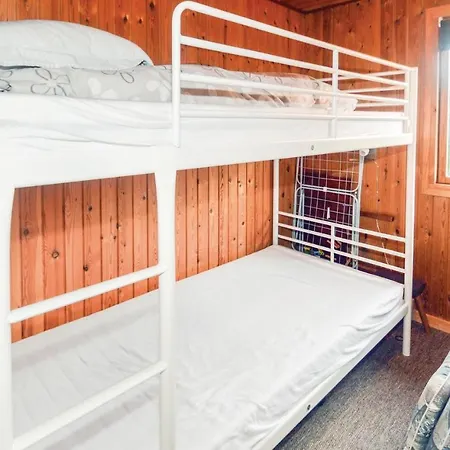 Three-bedroom Holiday In Farso Hvalpsund